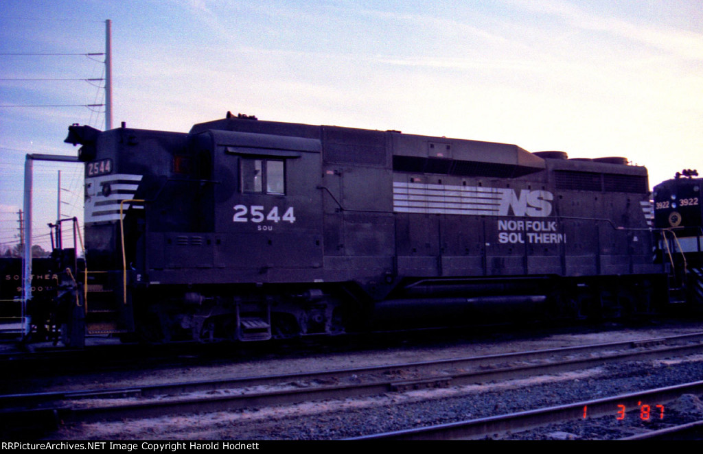 NS 2544